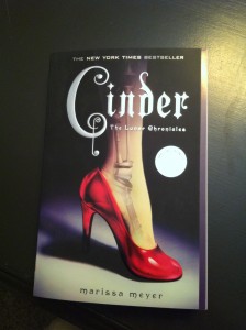 Cinder paperback